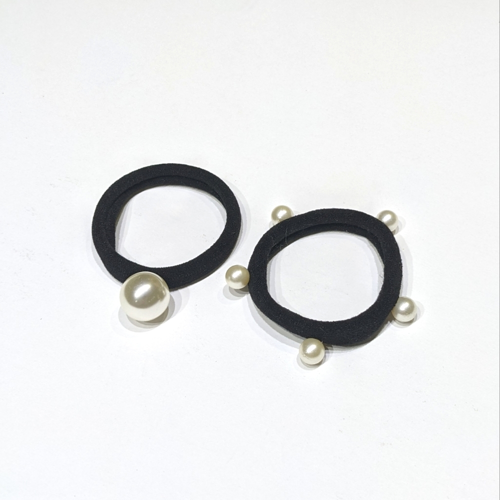 NWOT Pearl Accent Hair Elastics